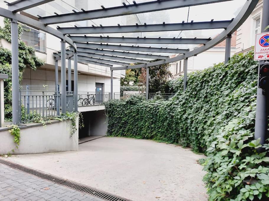 Apartament Z Podziemnym Parkingiem Ulica Wroclawska Krakov Exteriér fotografie